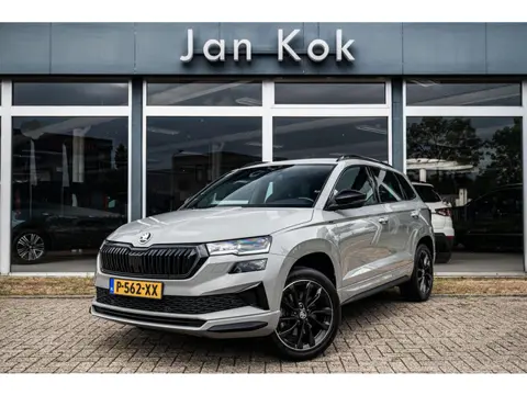 Skoda Karoq 1.5 TSi 150pk DSG-7 Sportline Business Stoelverwarming | Camera | Parkeersensoren