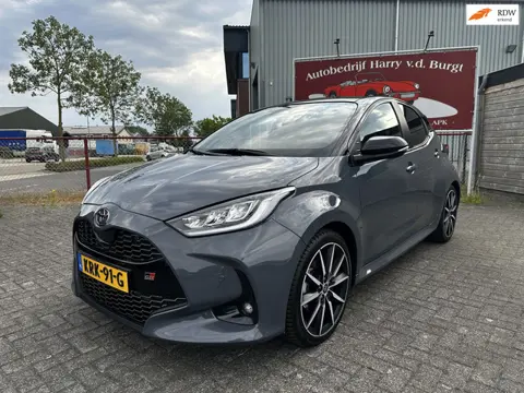 Toyota Yaris 1.5 Hybrid 130 GR SPORT PANO| HUD | JBL | CAM | KEYLESS