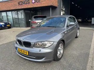 BMW 1-serie 118i EffDyn. Ed. Business XENON LED LEDER CRUISE KRUKAS HOORBAAR