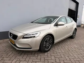 Volvo V40 1.5 T2 Nordic+ - Dealer Onderhouden