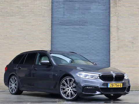 BMW 5 Serie Touring 520i M Sport | 20" Individual 759i | Pano | HUD | Harman/Kardon | Leder |