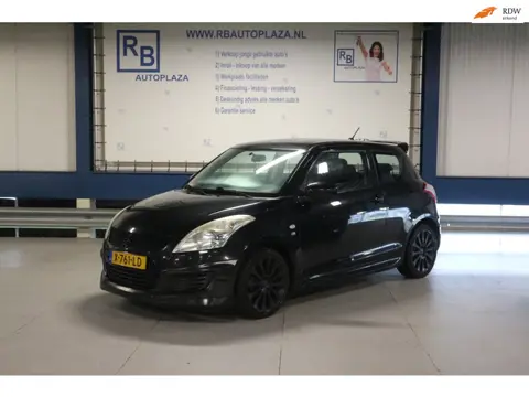 Suzuki Swift 1.2 Exclusive EASSS / CARPLAY / 17 INCH / BLACK PACK ! ! !