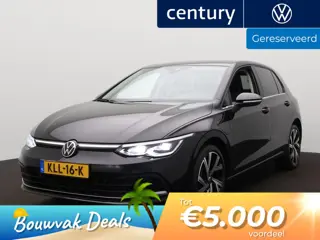 Volkswagen Golf 1.4 eHybrid Style | Camera | ACC | Zwenkbare trekhaak | Elek. Stoel | Navi |