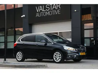 BMW 2-serie Active Tourer 218i High Executive | Panorama dak | Trekhaak | LEER | VEEL OPTIES!