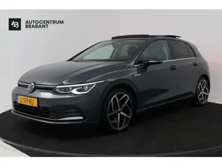 Volkswagen Golf 1.5 eTSI Style (PANORAMADAK, TREKHAAK, STOELVERWARMING CAMERA, CRUISE ADAPTIEF)