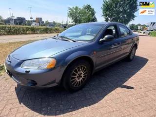 Chrysler Sebring 2.0i-16V - Automaat - APK 02-2027