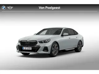 BMW 5 Serie Sedan 530e M Sport Pro Edition | M Sportpakket Pro | Innovation Pack | Travel Pack | Com