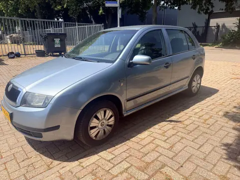 Skoda Fabia 1.4 Benzine - APK 04-2027 - Airco - rijdt goed