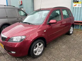 Mazda 2 1.4 Exclusive. km.71360.nap