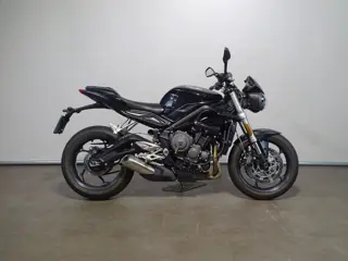 Triumph STREET TRIPLE S A2 (bj 2018)