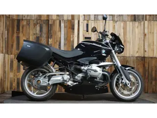 BMW R1200R Een zeer nette R1200R, lage kilomterstand