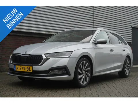 Skoda Octavia Combi 1.0 e-TSI Bus.Edition Plus/Camera/Trekhaak/ Memorystoel verwarmd.