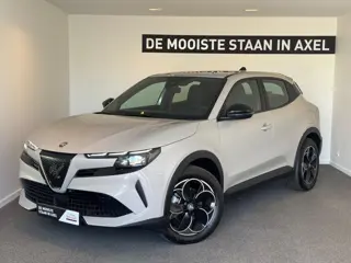 Alfa Romeo Junior Elettrica 54 kWh