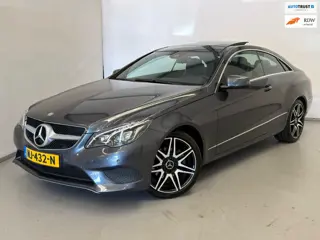 Mercedes-Benz E-klasse Coupé 200 / Pano / Camera / Stoelverwarming
