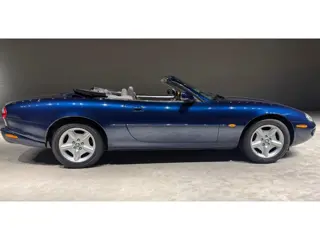 Jaguar XK8 4.0 V8 Convertible