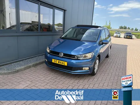 Volkswagen Touran 1.5 TSi DSG Comfortline 7-pers. SCHUIFDAK/LEDER/CAMERA/NAVI/ADAPT.CRUISE/WINTERPAC