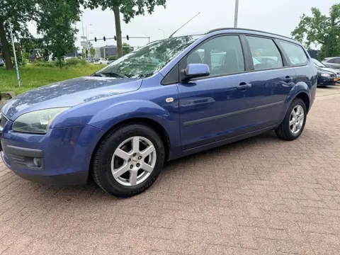 Ford Focus 1.6 Benzine - APK 11-2026 - Airco