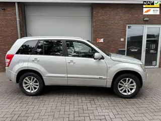 Suzuki Grand Vitara 2.0-16V Limited|NIEUWE APK|AUTOMAAT|PANO