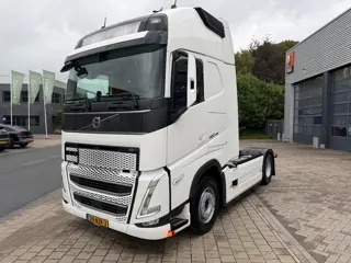 Volvo FH 460 GLOBETROTTER XL I SAVE / DYNAMIC STEERING / I PARKCOOL / 2 X ALU TANK / STANDKACHEL / V