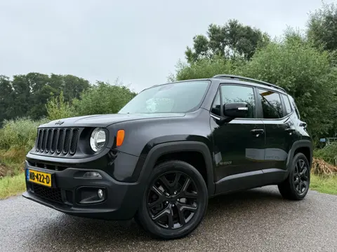 Jeep Renegade 1.6 E-Torq Night Eagle II | Navi | 18" Velgen | Airco | 2e Eigenaar | PDC | Cruise | G