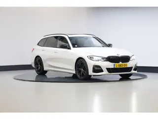 BMW 3-serie Touring 318i High Executive | M-sport | Panoramadak |