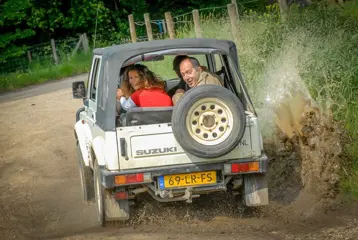 Organiseren origineel bedrijfsuitje tip vrijgezellenfeest