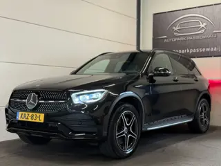 Mercedes-Benz GLC-klasse 300e 4MATIC AMG Pano, Cruise Control, Apple Carplay, Trekhaak, Achteruitrij