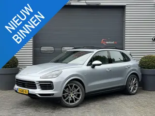 Porsche Cayenne 3.0 E-Hybrid Sport Chrono | Panoramadak | Camera | Head-Up Display | Stoelventilatie