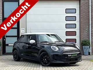 MINI Mini 1.5 Cooper Classic Chili Turbo 136 PK 5 Deurs | Airco | Apple CarPlay | Navigatie | 16" LM