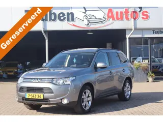 Mitsubishi Outlander 2.0 Instyle 4WD Schuif- kanteldak, Lederen interieur, Stoelverwarming, Afneemba
