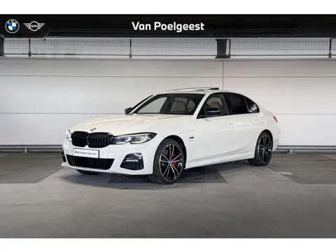 BMW 3 Serie Sedan 330e xDrive High Executive