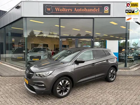 Opel Grandland X 1.2 Turbo Business Executive