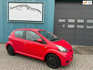 Toyota Aygo 1.0-12V Aspiration Green 5-deurs Airco Stuurbekr NL Auto NAP Incl nw Apk 10-2027