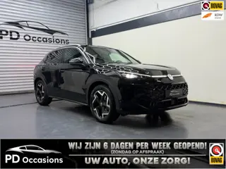 Volkswagen T-Roc 1.5 eTsi R-Line First Edition - Elek. Achterklep - IQ Lights - Camera - Clima - Stu