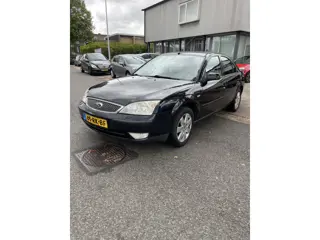 Ford Mondeo 2.0-16V Futura 5 Deurs,Clima. Apk 01-07-2027
