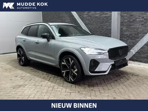 Volvo XC60 T6 Ultra Black Edition | Luchtvering | Bowers&Wilkins | Massage | Panoramadak | Trekhaak 