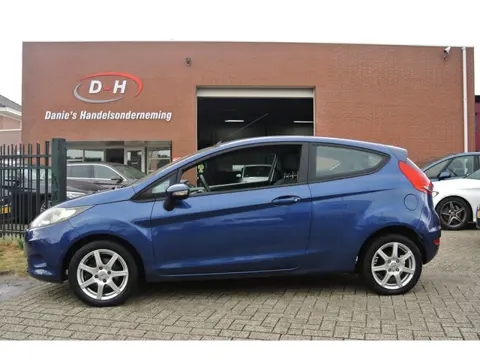Ford Fiesta 1.4 Trend airco automaat inruil mogelijk