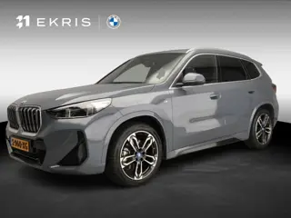 BMW iX1 xDrive30 | M-Sportpakket | LED | Navigatie | Active cruise | Stoelverwarming | Keyles go | D