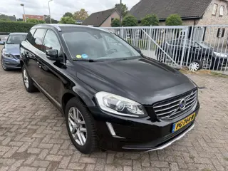 Volvo XC60 2.0 D4 FWD R-Design (bj 2016, automaat)