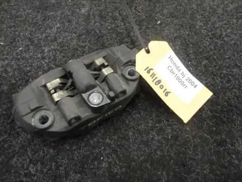 REMKLAUW RECHTS VOOR Honda CBR Fireblade 2004 - 2005