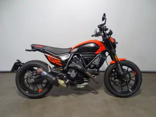 Ducati SCRAMBLER FULL THROTTLE (bj 2023)