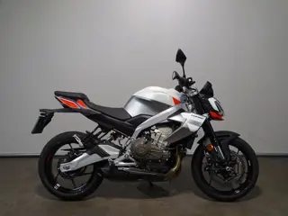 Aprilia TUONO 457 (bj 2025)