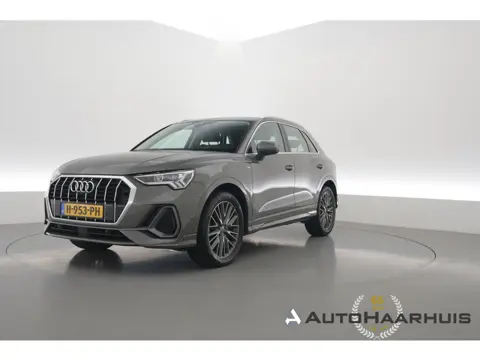 Audi Q3 35 TFSI S Line | Rijklaar! |  Dig. Cockpit | Trekhaak | Cruise Contr. | 360cam | Stoelverw.