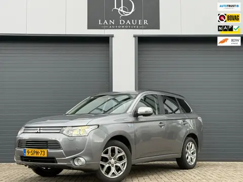 Mitsubishi Outlander 2.0 PHEV Intense +1E EIG NAP / TREKHAAK