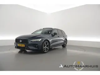 Volvo V60 2.0 B4 Ultra Dark | Pano | HUD | 360cam | Memory | Google info. | Pilot Assist | Stoel- St