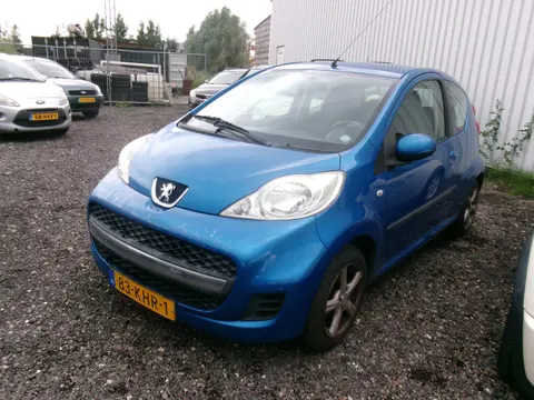 Peugeot 107 1.0-12V Sublime (bj 2010)