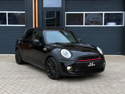 Mini 5-Deurs Cooper S 2.0 / DSG / PANO / HUD / LEDER / VOL !