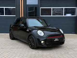 Mini 5-Deurs Cooper S 2.0 / DSG / PANO / HUD / LEDER / VOL !