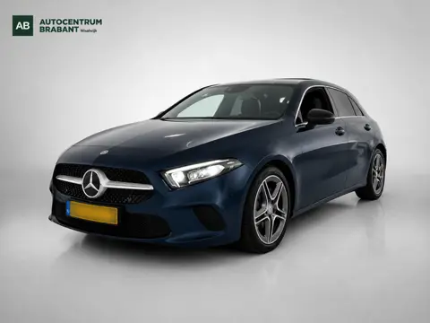 Mercedes-Benz A-klasse 250e Business Solution AMG | 218PK | PANO | SFEERVERL | GROOT SCHERM | LEER |