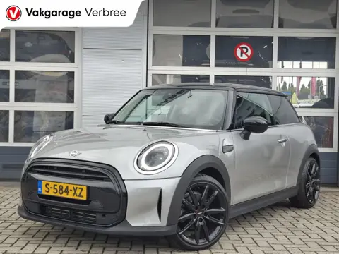 MINI 3-deurs 1.5 Cooper John Cooper Works | Navigatie | LMV 18" | Voorstoelen Verwarmd | Cruise Cont